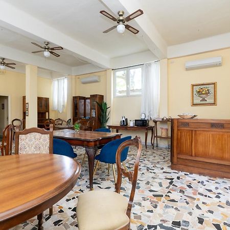 La Locanda Del Geco Marina di Pietrasanta Exterior foto